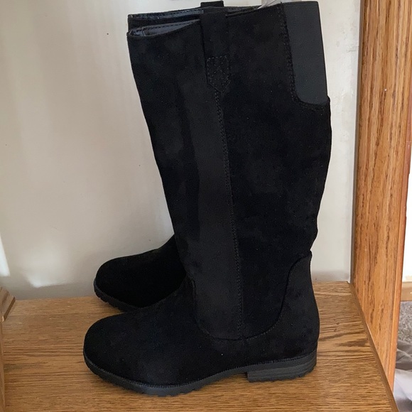 Cat \u0026 Jack Shoes | New Cat \u0026 Jack Black Boots Big Girl Size 3 | Color: Black | Size: 3G | Tmiller102015's Closet